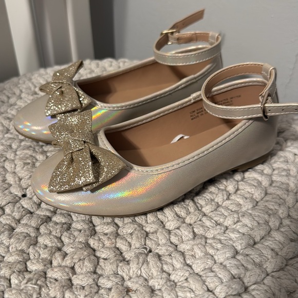 Iridescent ballet flats with bow design - Picture 4 of 6